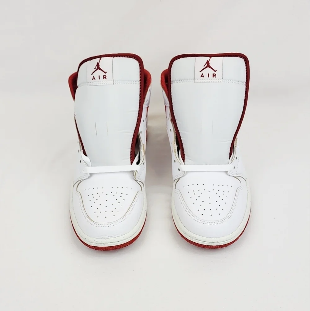 Air Jordan 1 Mid SE Sneakers White/Dune Red/Sail/Lobster